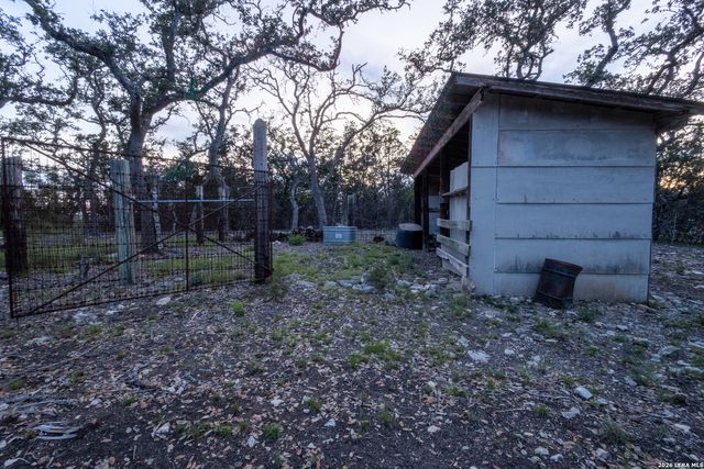 935 SPRING BRANCH RD, Spring Branch, TX 78070