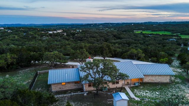 935 SPRING BRANCH RD, Spring Branch, TX 78070
