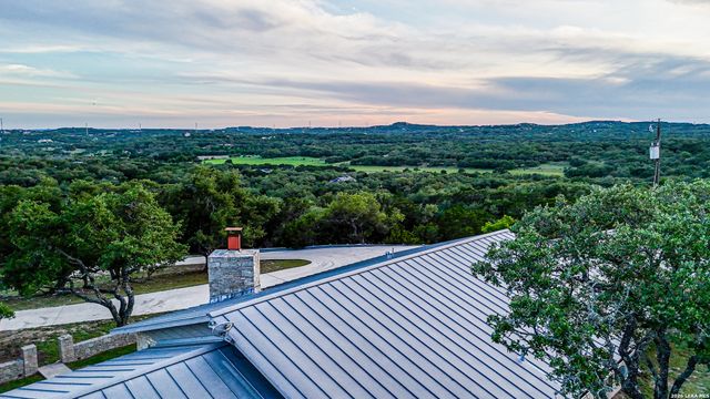 935 SPRING BRANCH RD, Spring Branch, TX 78070