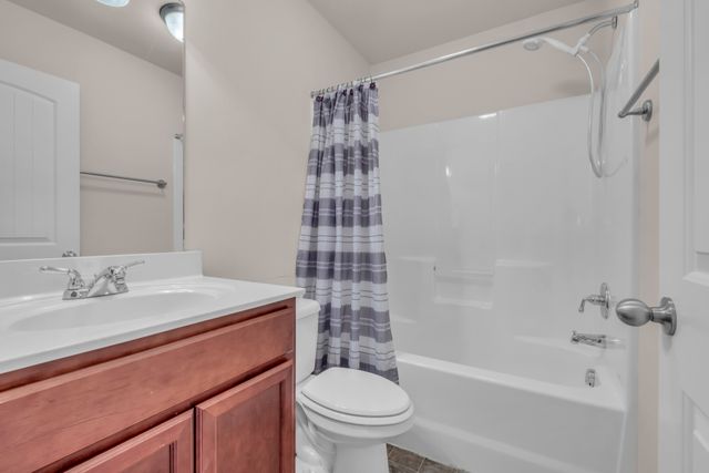 1040 Charlie Daniels Pkwy Apt 137, Mount Juliet, TN 37122