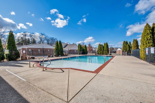 1040 Charlie Daniels Pkwy Apt 137, Mount Juliet, TN 37122