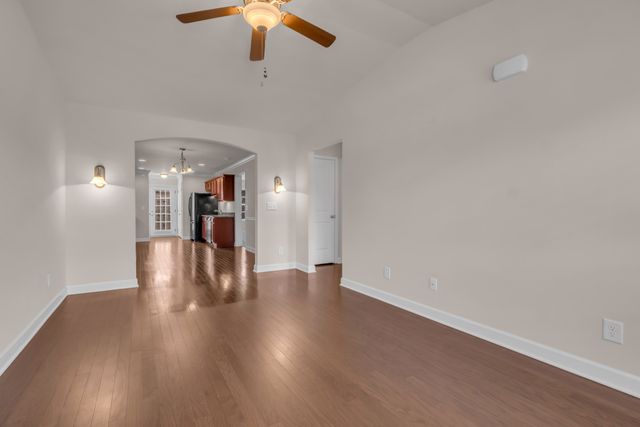 1040 Charlie Daniels Pkwy Apt 137, Mount Juliet, TN 37122