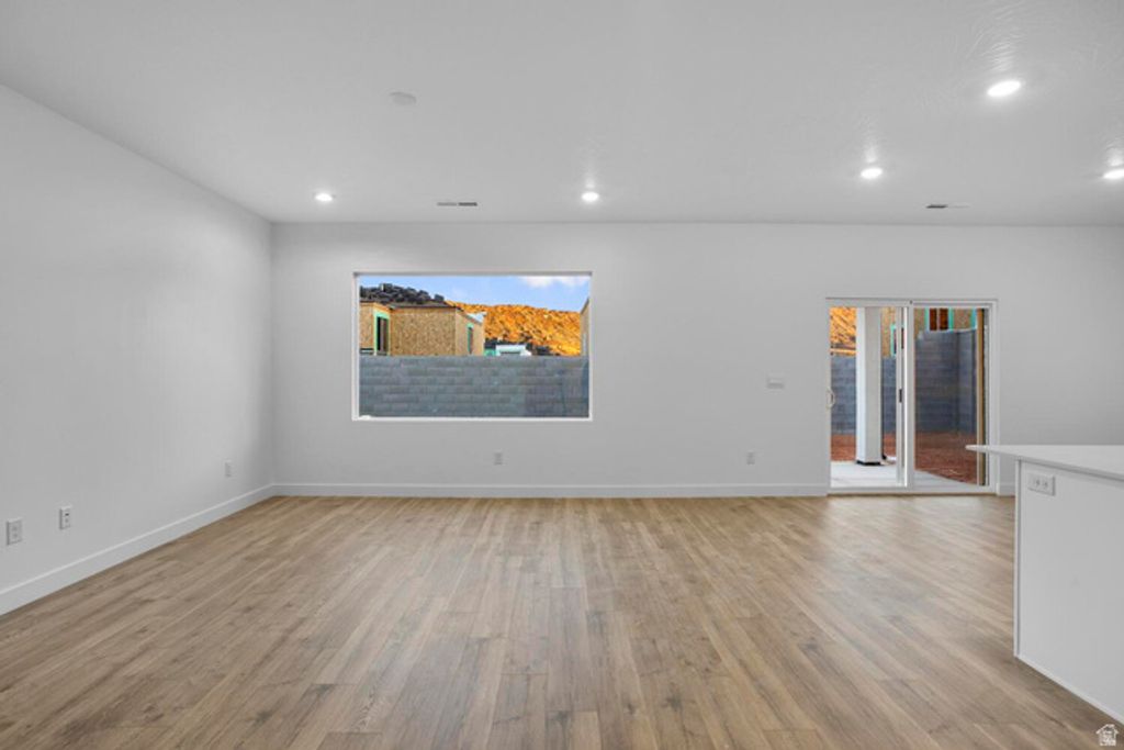 Image 16 of property listing at 1886 S QUEENS GARDEN DR, Washington, UT 84780