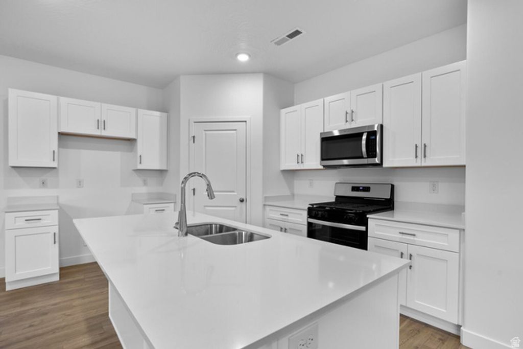 Image 19 of property listing at 1886 S QUEENS GARDEN DR, Washington, UT 84780