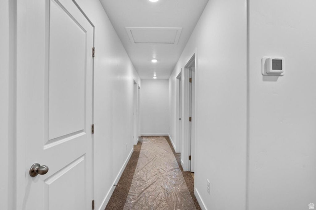 Image 8 of property listing at 1886 S QUEENS GARDEN DR, Washington, UT 84780