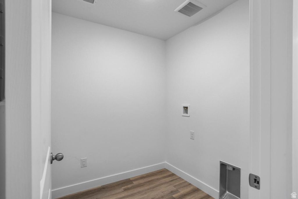 Image 9 of property listing at 1886 S QUEENS GARDEN DR, Washington, UT 84780