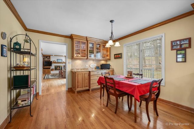 5N490 Hidden Springs Drive, St. Charles, IL 60175