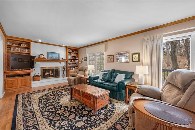 5N490 Hidden Springs Drive, St. Charles, IL 60175