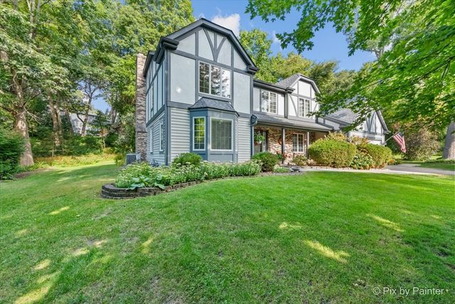 5N490 Hidden Springs Drive, St. Charles, IL 60175