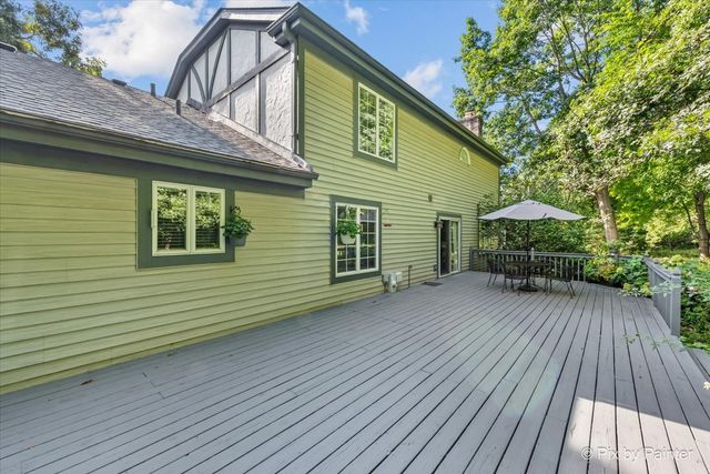 5N490 Hidden Springs Drive, St. Charles, IL 60175