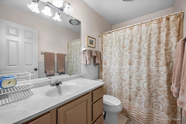 5N490 Hidden Springs Drive, St. Charles, IL 60175