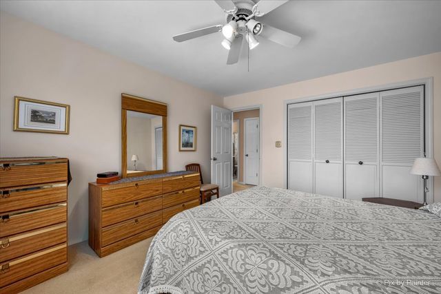 5N490 Hidden Springs Drive, St. Charles, IL 60175