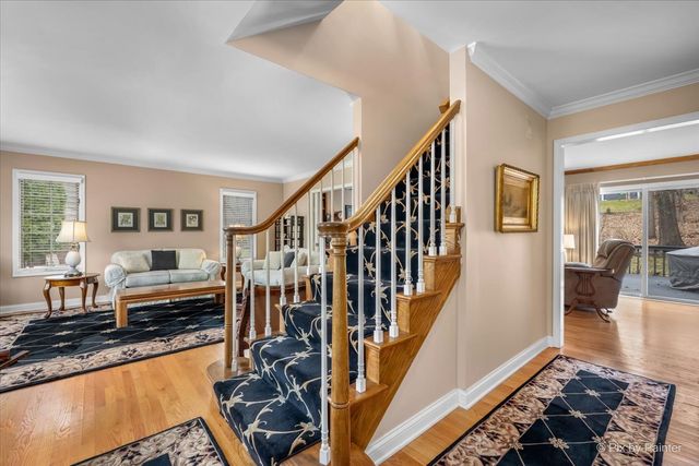 5N490 Hidden Springs Drive, St. Charles, IL 60175