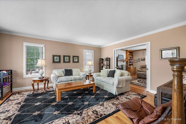 5N490 Hidden Springs Drive, St. Charles, IL 60175