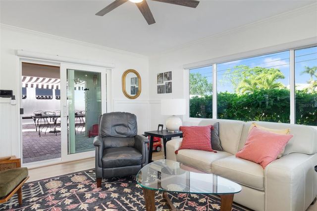 715 44TH AVENUE NE, St Petersburg, FL 33703