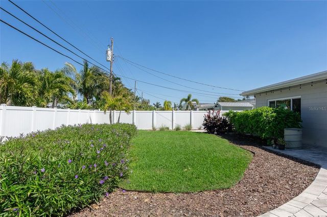 715 44TH AVENUE NE, St Petersburg, FL 33703