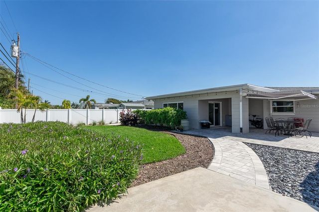 715 44TH AVENUE NE, St Petersburg, FL 33703