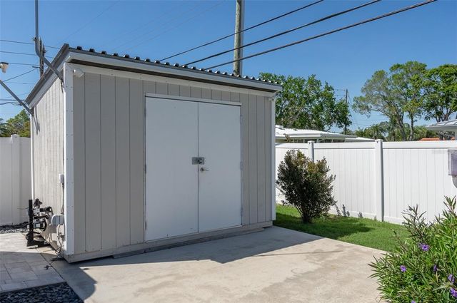 715 44TH AVENUE NE, St Petersburg, FL 33703