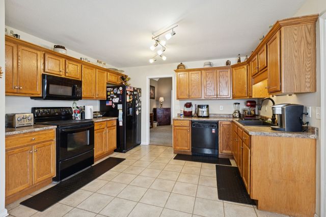 2564 Leprechaun Ln, Clarksville, TN 37042