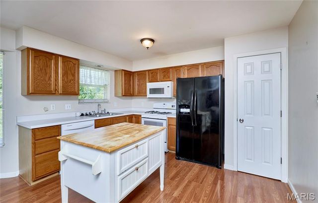 1217 White Oak Court, Troy, MO 63379