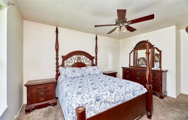 1217 White Oak Court, Troy, MO 63379
