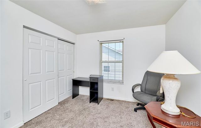 1217 White Oak Court, Troy, MO 63379