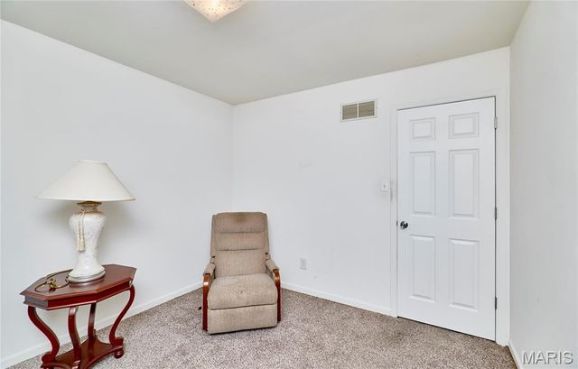 1217 White Oak Court, Troy, MO 63379