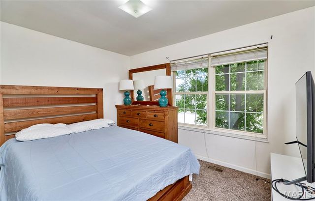 1217 White Oak Court, Troy, MO 63379