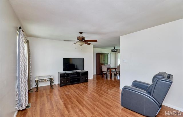 1217 White Oak Court, Troy, MO 63379