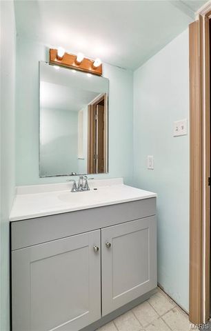 1217 White Oak Court, Troy, MO 63379