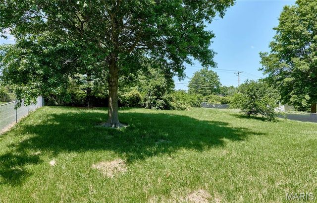 1217 White Oak Court, Troy, MO 63379