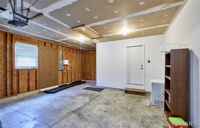 1217 White Oak Court, Troy, MO 63379