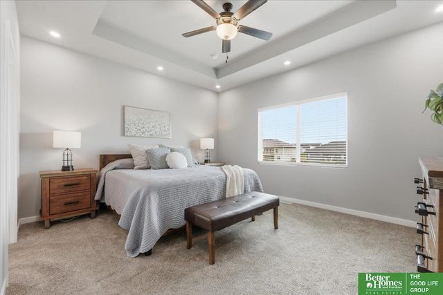 12004 S 107 Avenue, Papillion, NE 68046