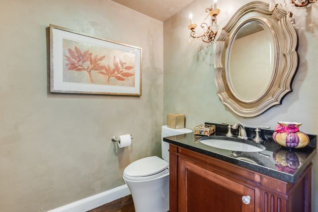 439C Dedham Street C, Newton, MA 02459