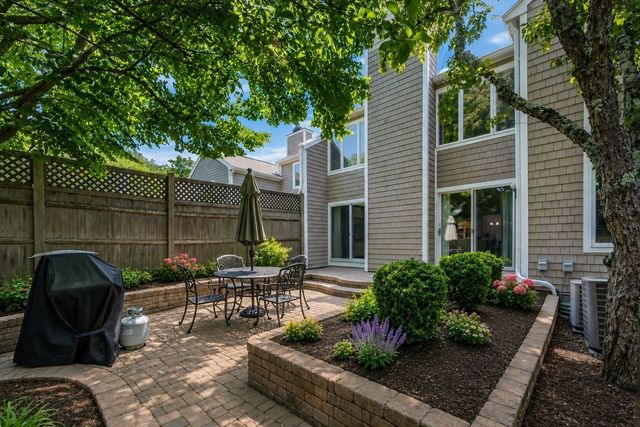 439C Dedham Street C, Newton, MA 02459