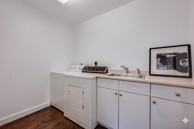 439C Dedham Street C, Newton, MA 02459