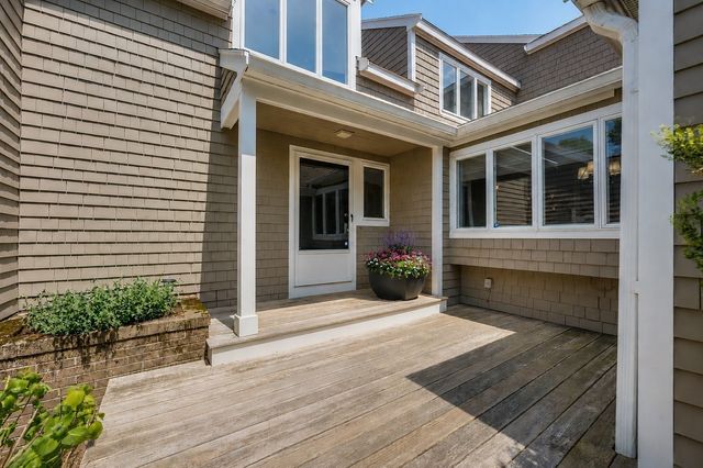 439C Dedham Street C, Newton, MA 02459