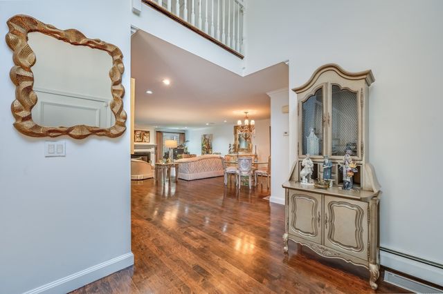 439C Dedham Street C, Newton, MA 02459