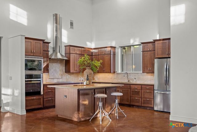 744 Canna Lily Circle, Driftwood, TX 78619