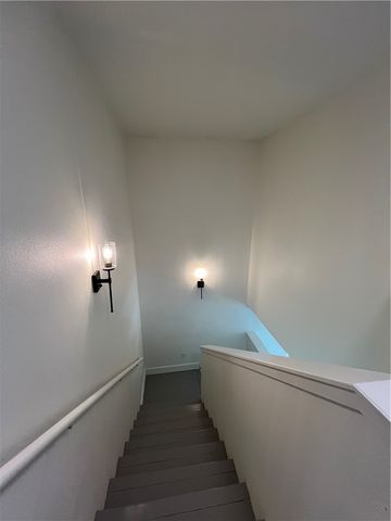 2708 N Westminster Drive, Fayetteville, AR 72704
