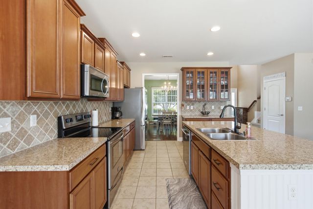 2951 Eminent Drive, Lexington, KY 40511