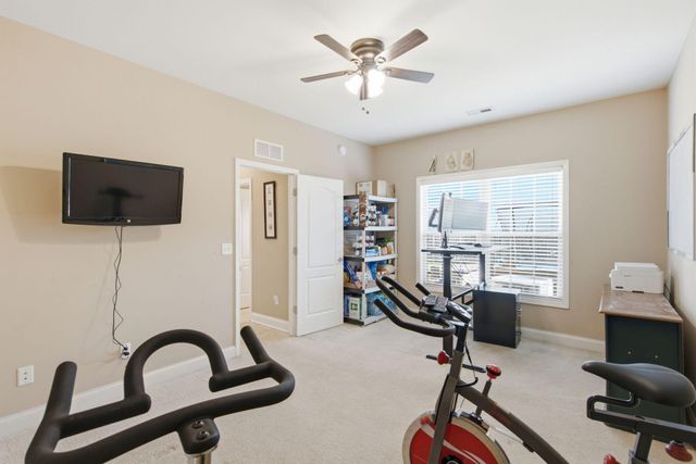 2951 Eminent Drive, Lexington, KY 40511