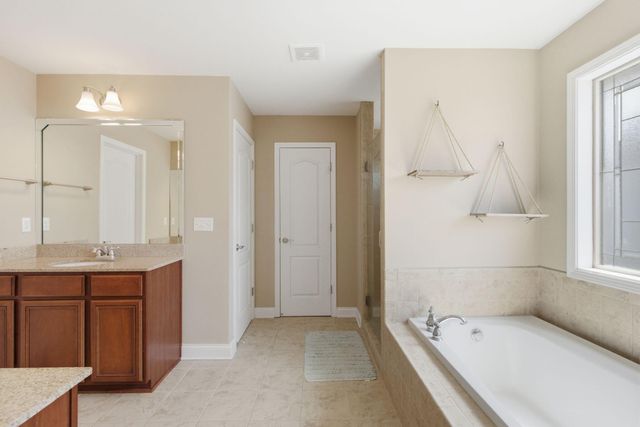 2951 Eminent Drive, Lexington, KY 40511