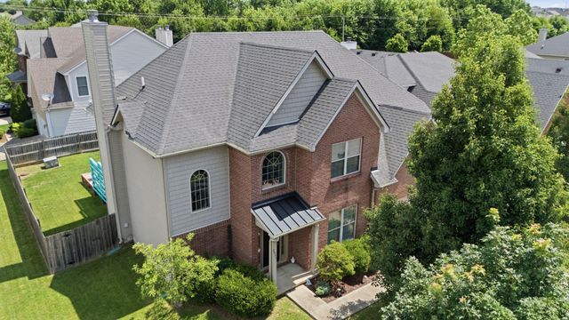 2951 Eminent Drive, Lexington, KY 40511