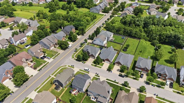 2951 Eminent Drive, Lexington, KY 40511