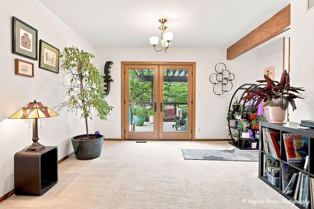 210 Maplewood Drive, Antioch, IL 60002