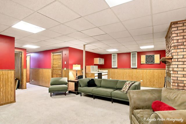 210 Maplewood Drive, Antioch, IL 60002