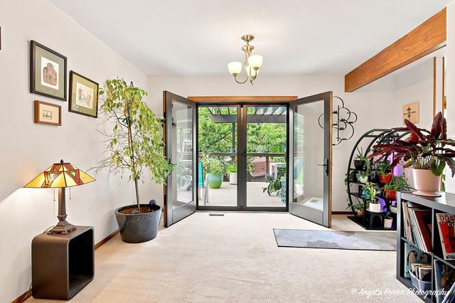 210 Maplewood Drive, Antioch, IL 60002