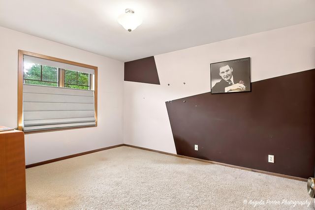 210 Maplewood Drive, Antioch, IL 60002