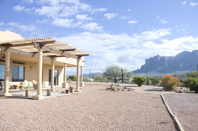 3826 N Rain Cloud Drive, Apache Junction, AZ 85119